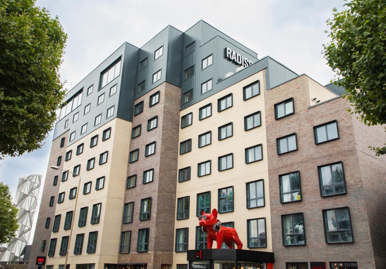 Radisson Red London Greenwich The O2 Esterno foto